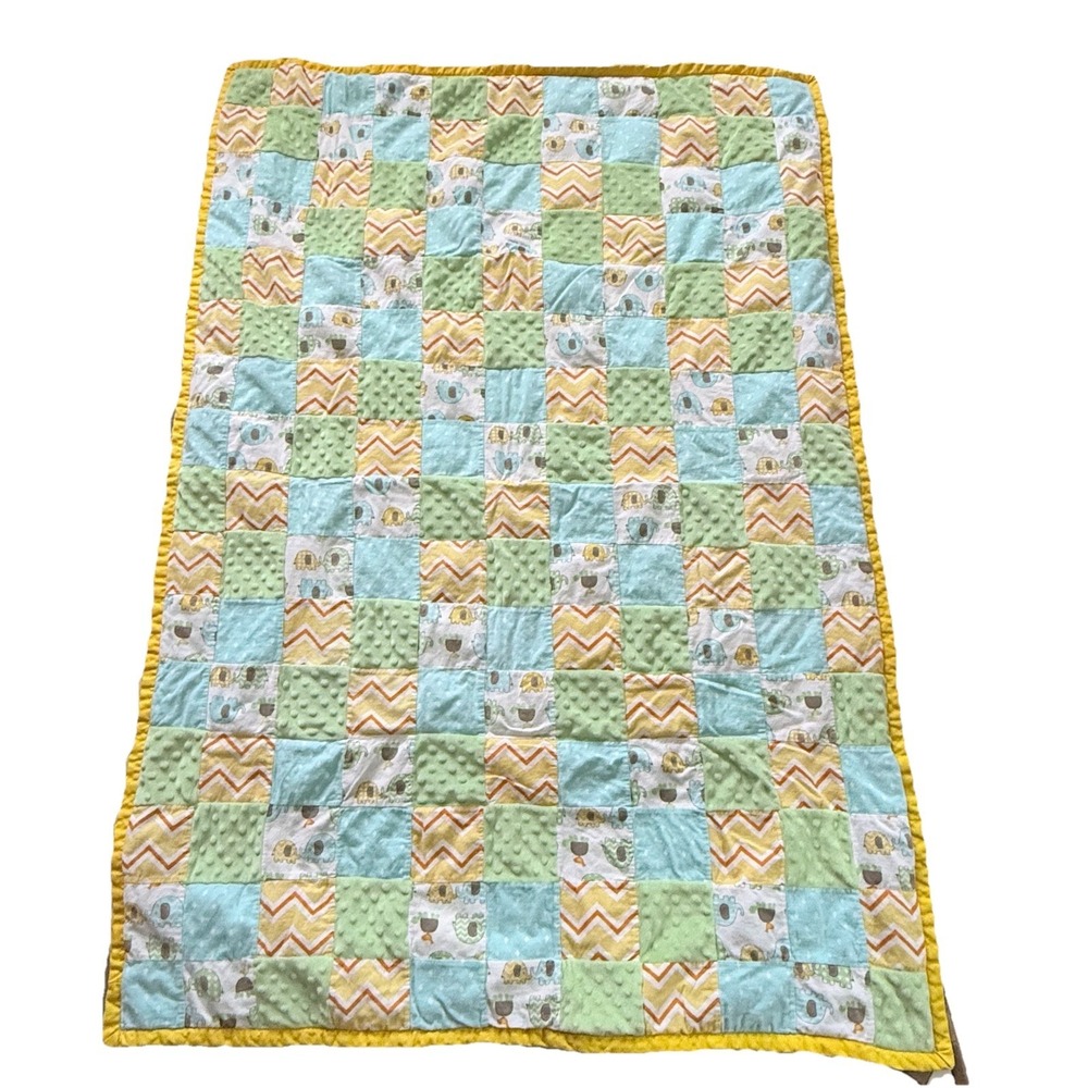 Handmade Baby Quilt Blanket Elephants Turtles Minky 42x60‎
